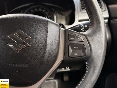 2015 Suzuki Swift - Thumbnail