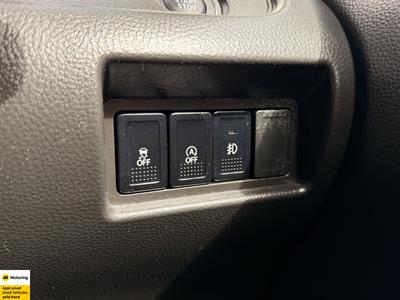 2015 Suzuki Swift - Thumbnail