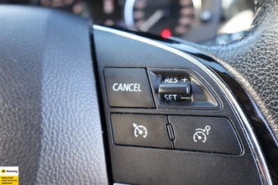 2022 Mitsubishi Outlander - Thumbnail