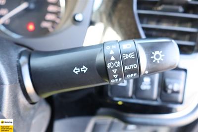 2022 Mitsubishi Outlander - Thumbnail