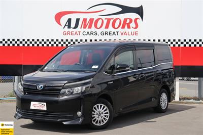 2014 Toyota Voxy - Thumbnail