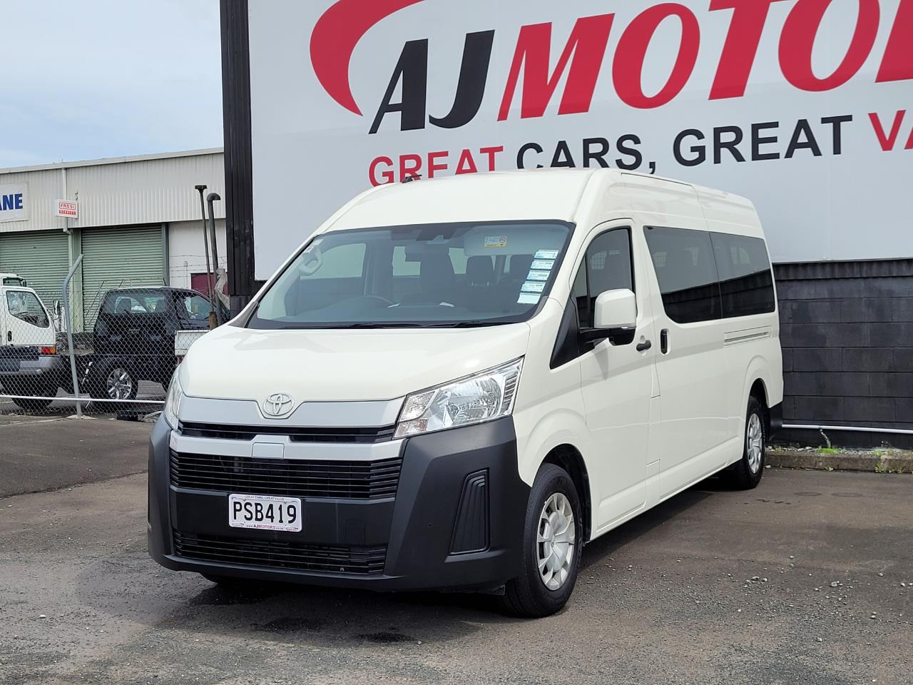 2023 Toyota Hiace