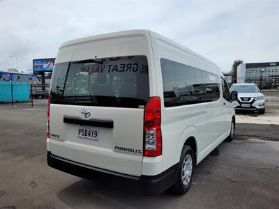 2023 Toyota Hiace - Thumbnail