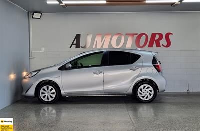 2019 Toyota Aqua - Thumbnail