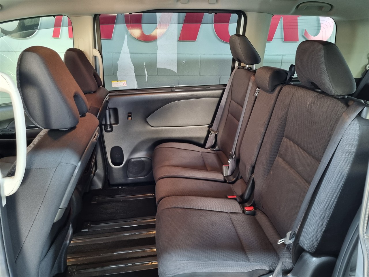 2017 Nissan Serena