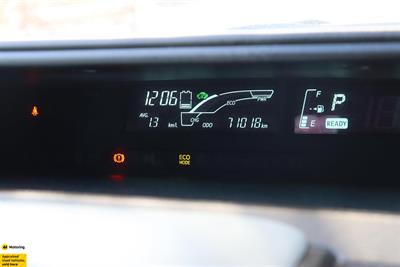 2014 Toyota Aqua - Thumbnail