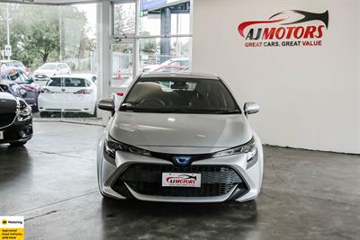 2018 Toyota Corolla - Thumbnail