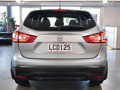 2017 Nissan Qashqai - Thumbnail