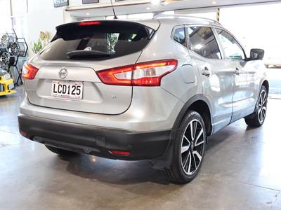 2017 Nissan Qashqai - Thumbnail