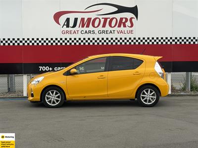 2012 Toyota Aqua - Thumbnail