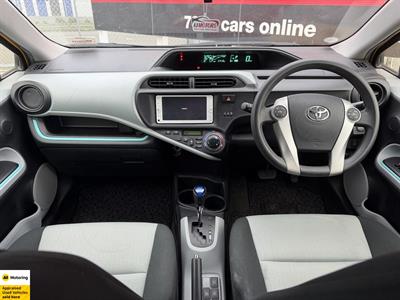 2012 Toyota Aqua - Thumbnail