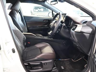 2018 Toyota C-HR - Thumbnail