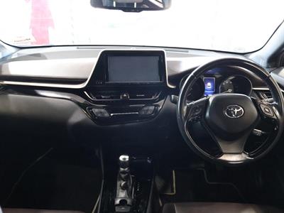 2018 Toyota C-HR - Thumbnail