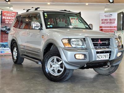 2000 Mitsubishi Pajero