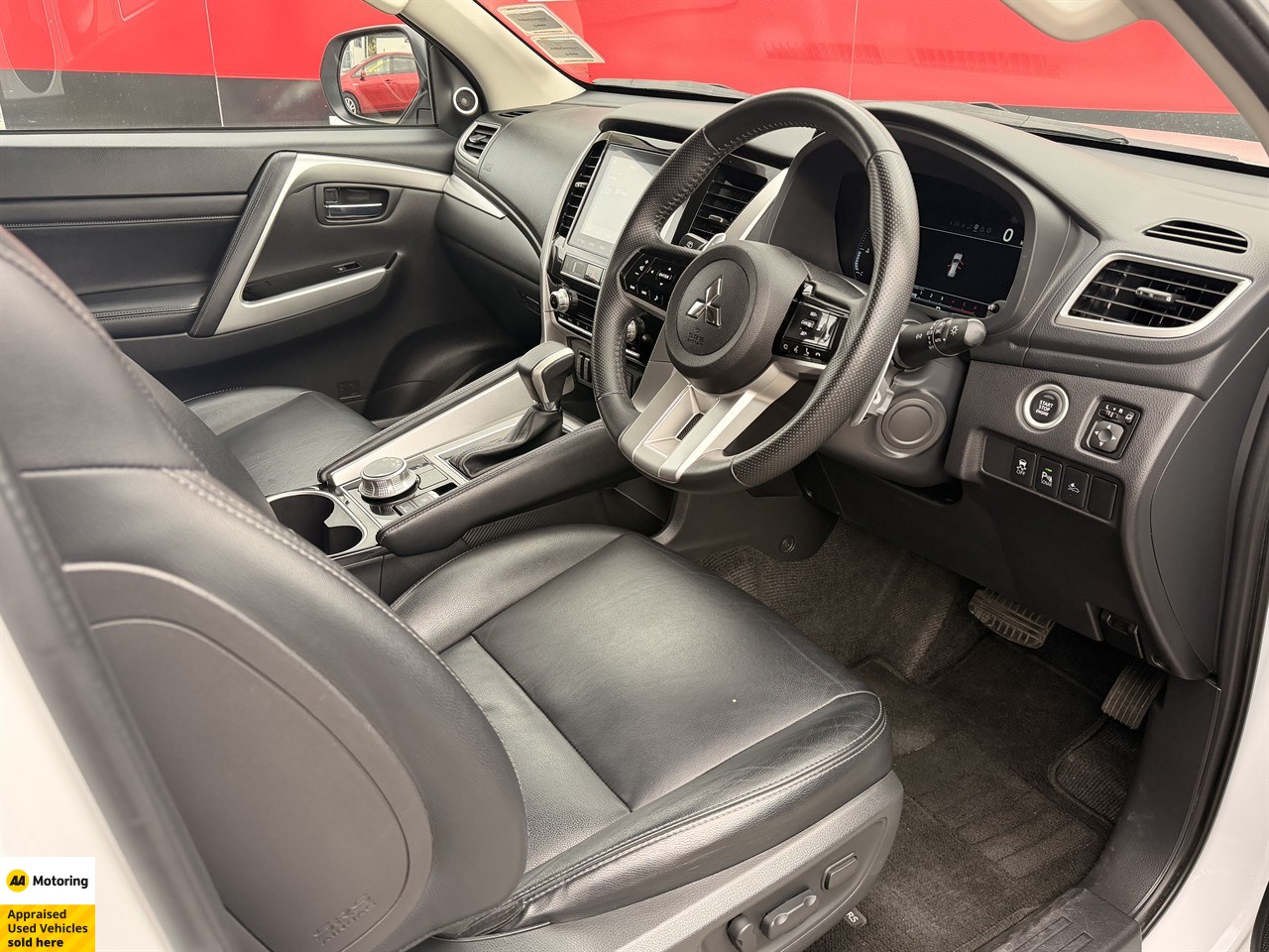 2024 Mitsubishi Pajero Sport