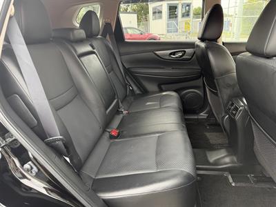 2017 Nissan X-Trail - Thumbnail