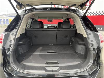 2017 Nissan X-Trail - Thumbnail