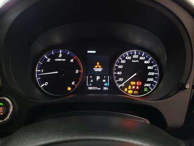 2021 Mitsubishi Outlander - Thumbnail