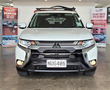 2021 Mitsubishi Outlander - Thumbnail