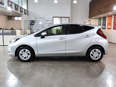 2021 Toyota Aqua - Thumbnail