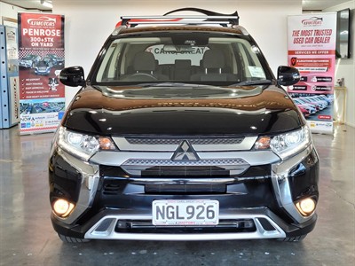 2021 Mitsubishi Outlander - Thumbnail