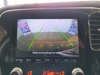 2021 Mitsubishi Outlander - Thumbnail