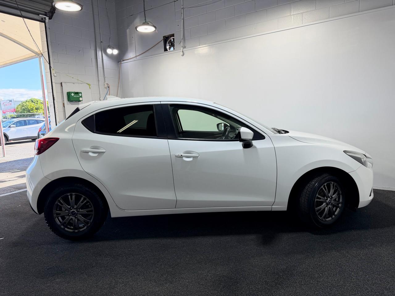 2017 Mazda Demio