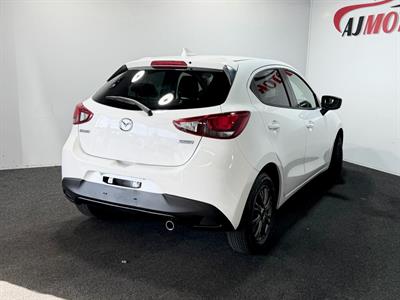 2017 Mazda Demio - Thumbnail