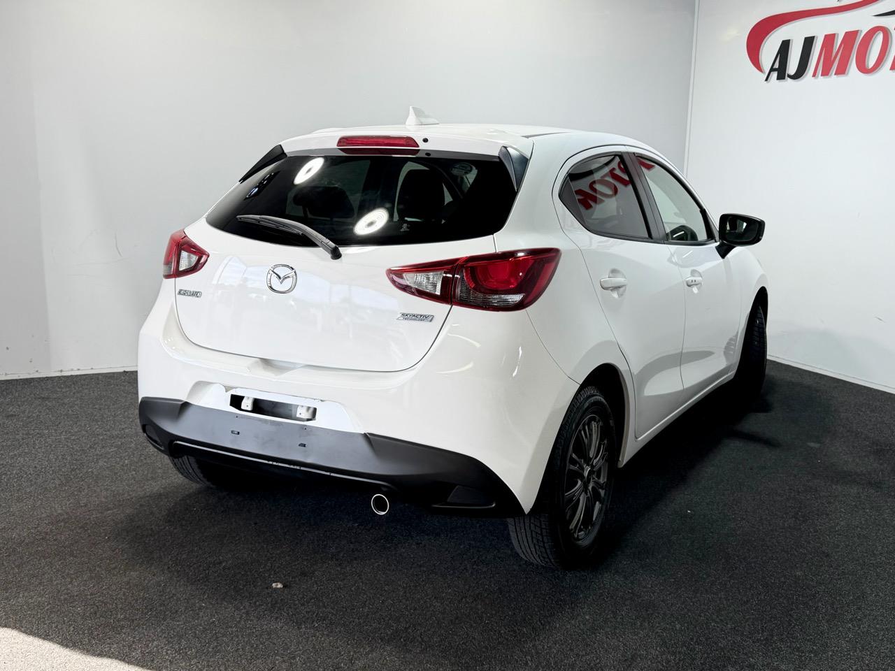 2017 Mazda Demio