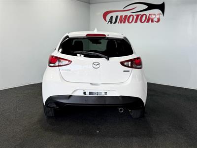 2017 Mazda Demio - Thumbnail
