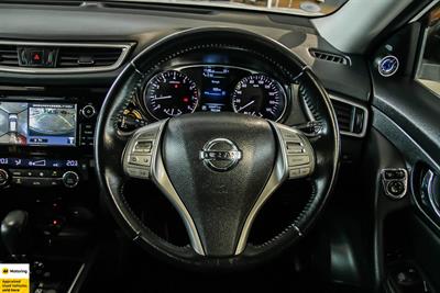 2014 Nissan X-Trail - Thumbnail