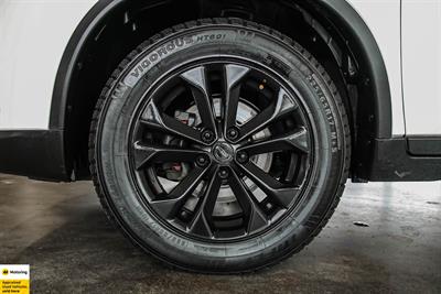 2014 Nissan X-Trail - Thumbnail