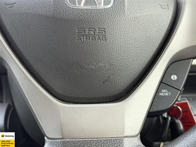 2013 Honda Step Wagon - Thumbnail