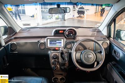 2013 Toyota Spade - Thumbnail