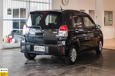 2013 Toyota Spade - Thumbnail