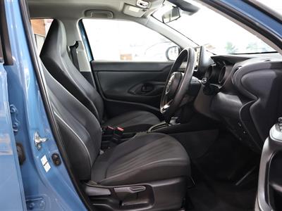 2021 Toyota YARIS CROSS - Thumbnail