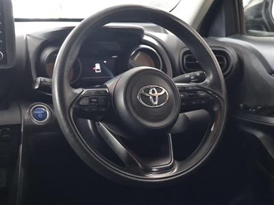 2021 Toyota YARIS CROSS - Thumbnail