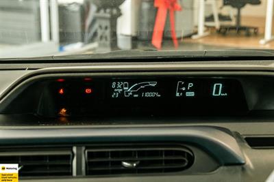 2017 Toyota Aqua - Thumbnail