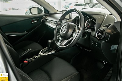 2016 Mazda Demio - Thumbnail