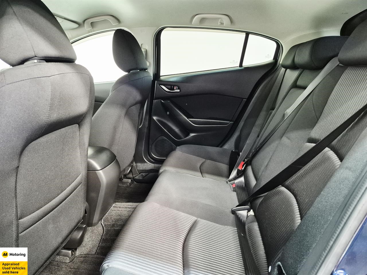 2015 Mazda Axela