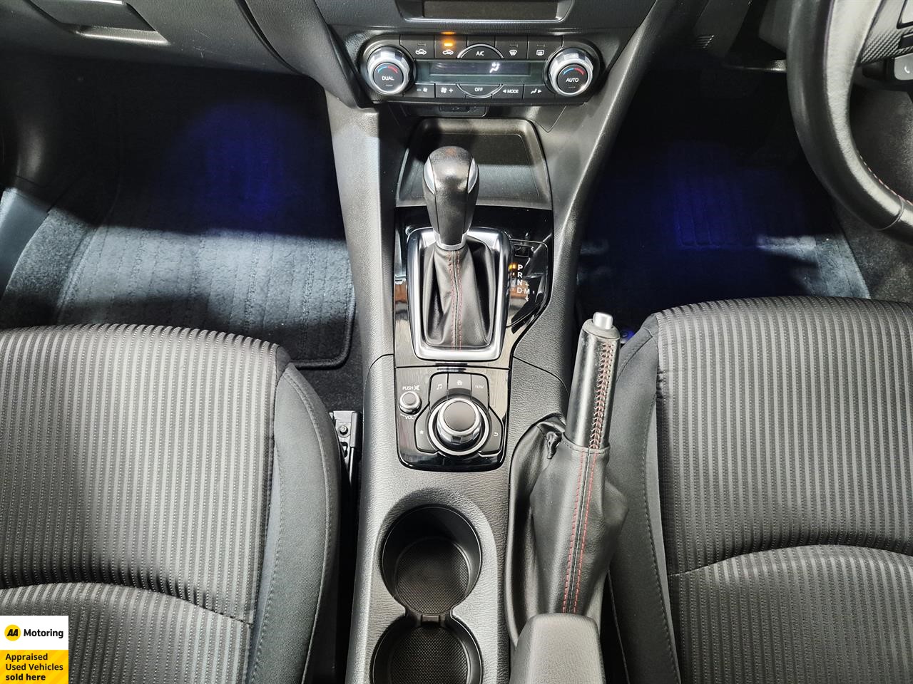 2015 Mazda Axela