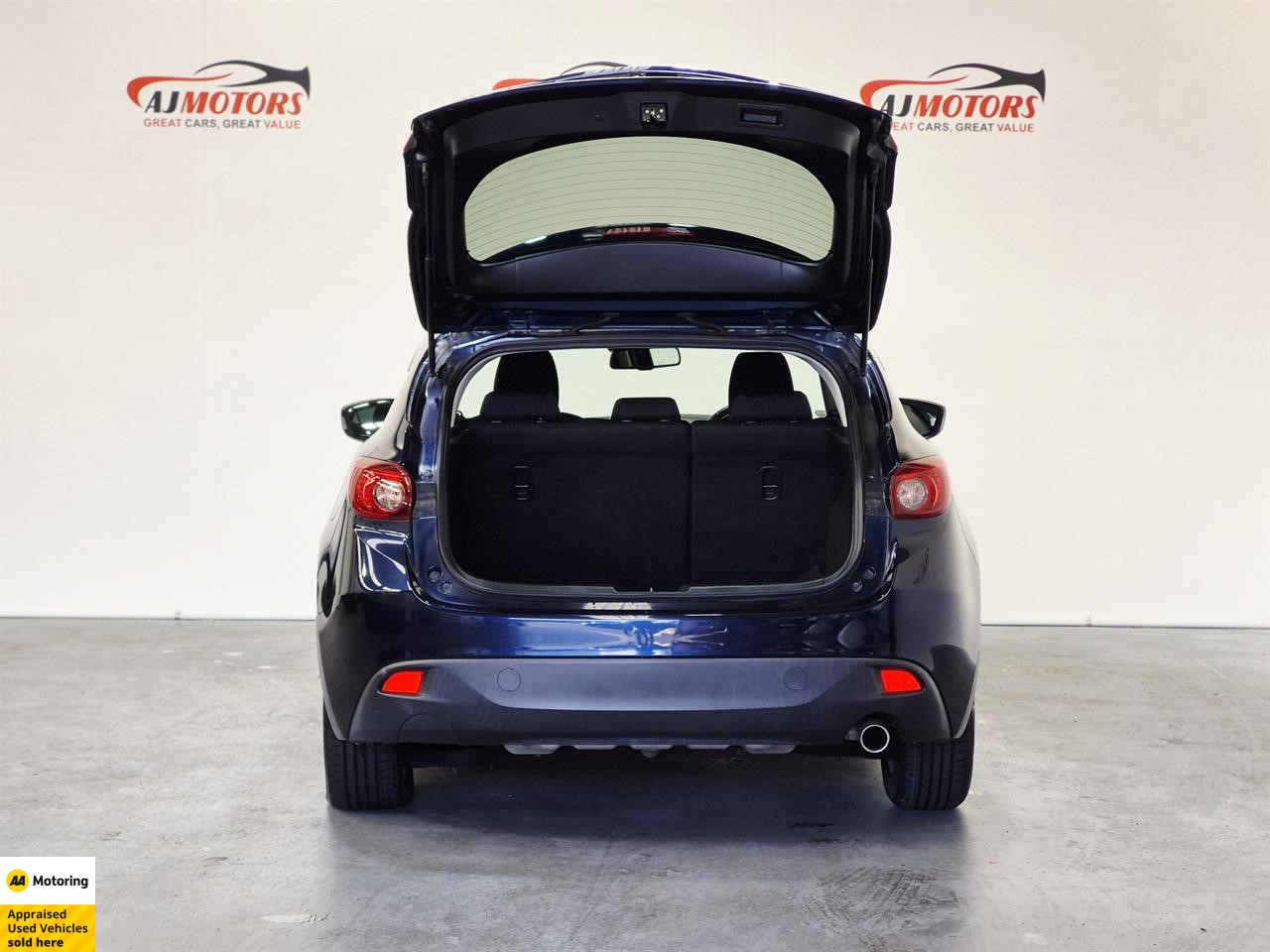 2015 Mazda Axela