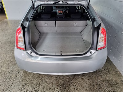 2013 Toyota Prius - Thumbnail