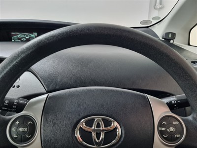 2013 Toyota Prius - Thumbnail