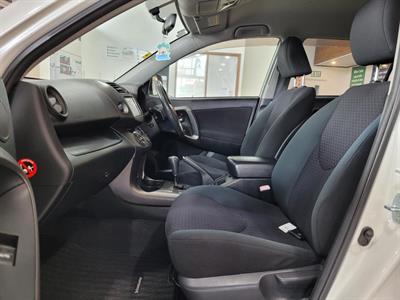 2010 Toyota Vanguard - Thumbnail