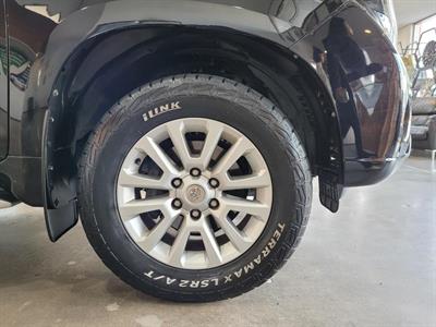 2016 Toyota Land Cruiser Prado - Thumbnail