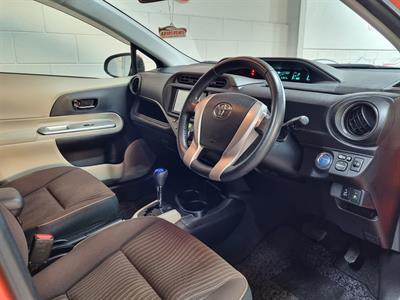 2013 Toyota Aqua - Thumbnail