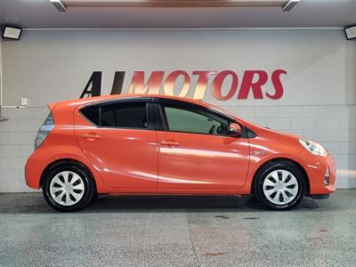 2013 Toyota Aqua - Thumbnail