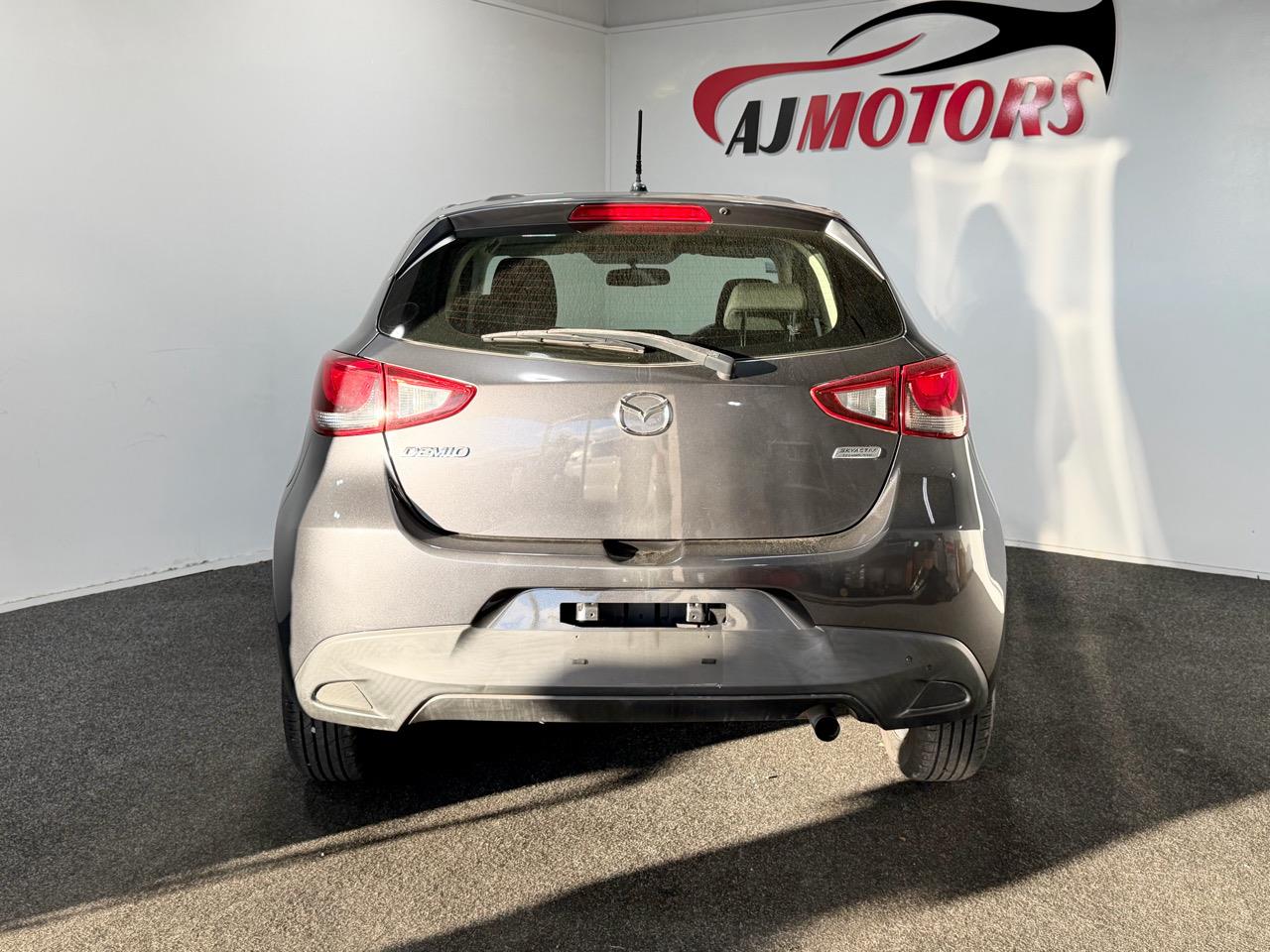 2015 Mazda Demio