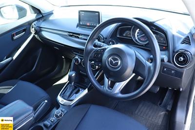 2015 Mazda Demio - Thumbnail